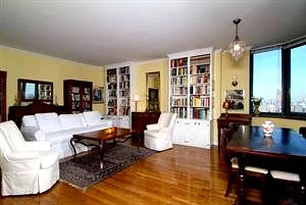 Sold by Torkan Real Estate | media 14