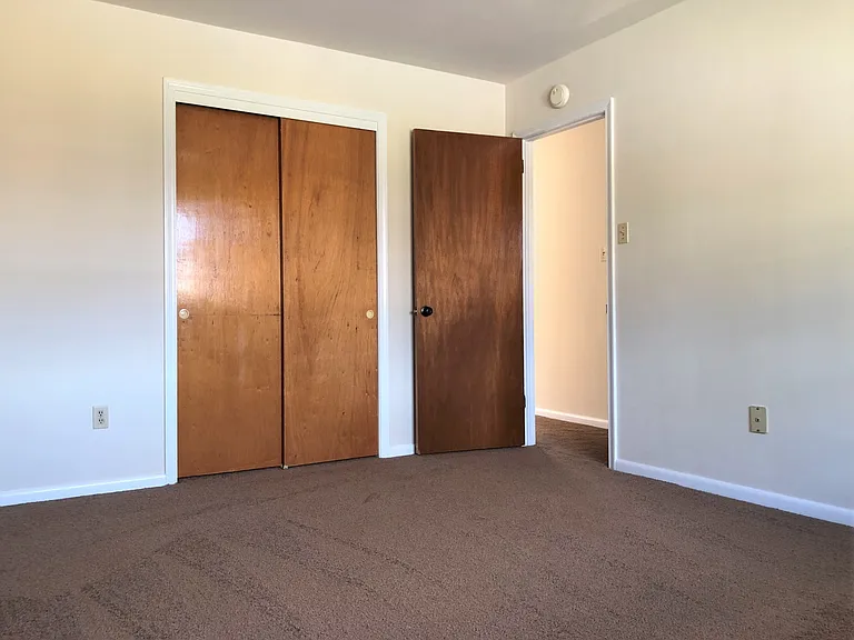 Bedroom 1 - View 2