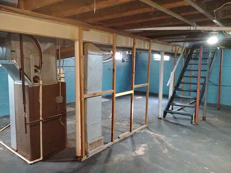 4325 N Olney St — Photo 38