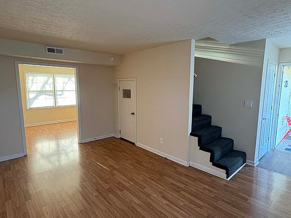 3rd image of 1615 Highland Way #2