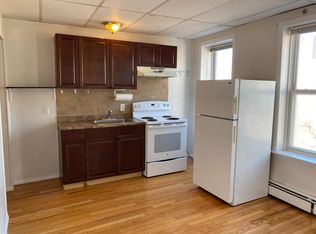 144 Chelsea St #2L, Boston, MA 02128