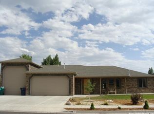 489 W 2425 N, Harrisville, UT 84414