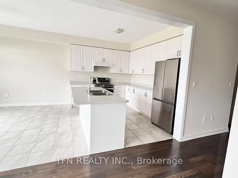 Sundin Dr — Photo 21