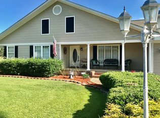 16 Mays Dr, Laurel, MS 39443