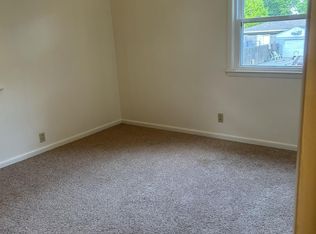 1103 11th Ave #4, Holdrege, NE 68949