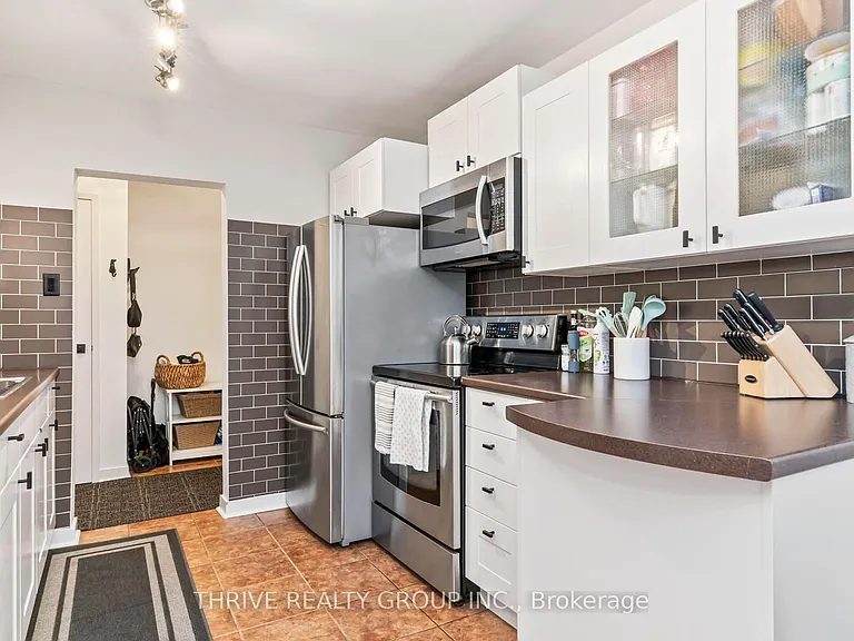 635 Wonderland Rd S #4 — Photo 9