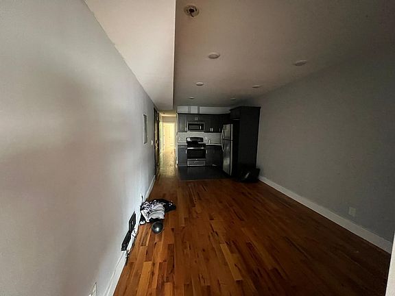 2nd image of 19 Jewett Ave #39P
