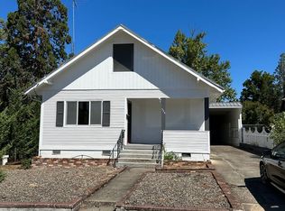 524 SE Douglas Ave, Roseburg, OR 97470