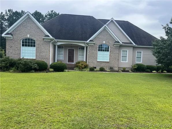 1110 Laurel Oak Ln, Lumberton, NC 28358