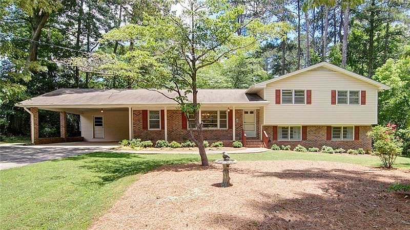 1st image of 2930 Meade Cir SE