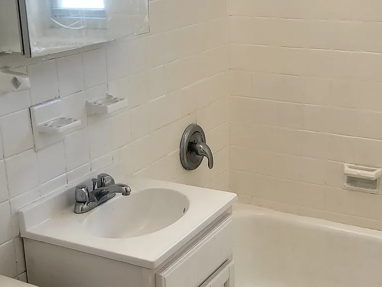 15A 16th Ave #1 — Photo 7