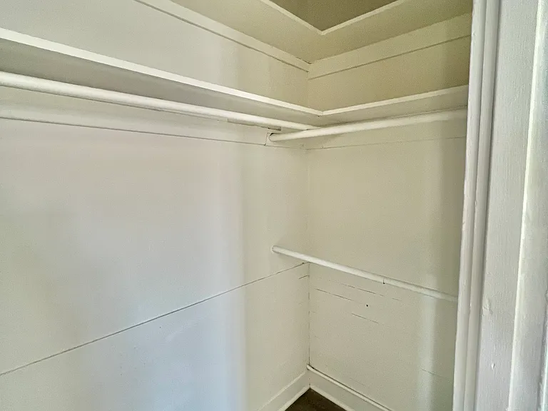 3990 S Normandie Ave — Photo 5