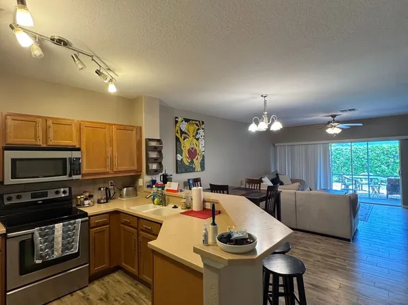 10063 Pacific Pines Ave, Fort Myers, FL 33966
