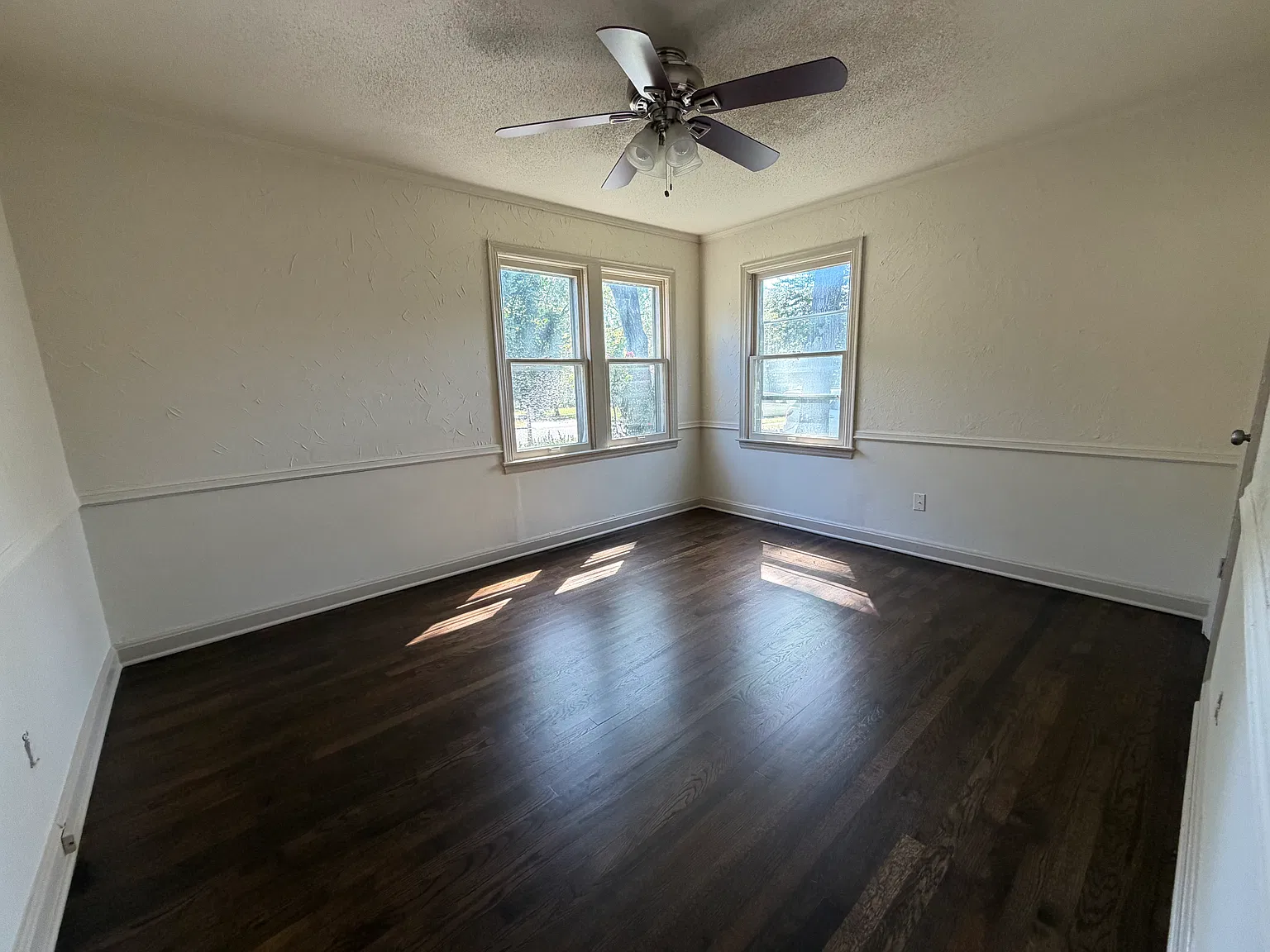 2 bed, 1200 sqft, $1,850 — Photo 2