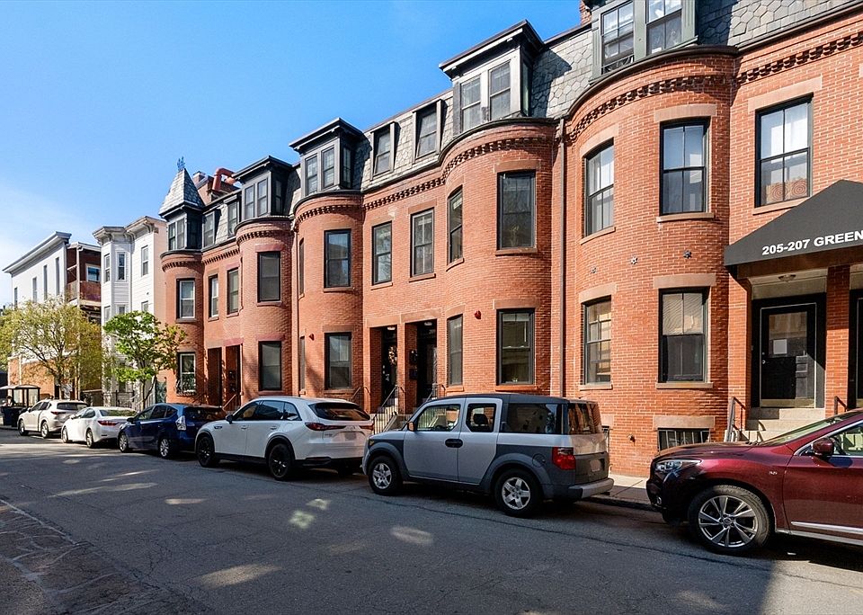 1st image of 209 Green St