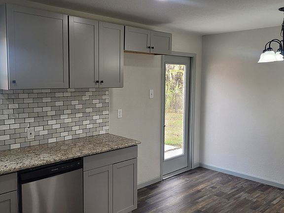 4th image of 7210 GLENDORA AVE