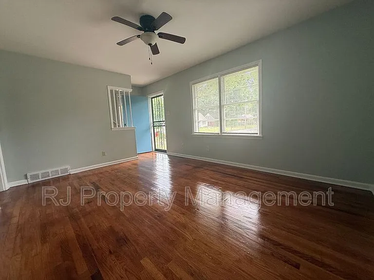 1821 Dale Lavern Rd — Photo 12