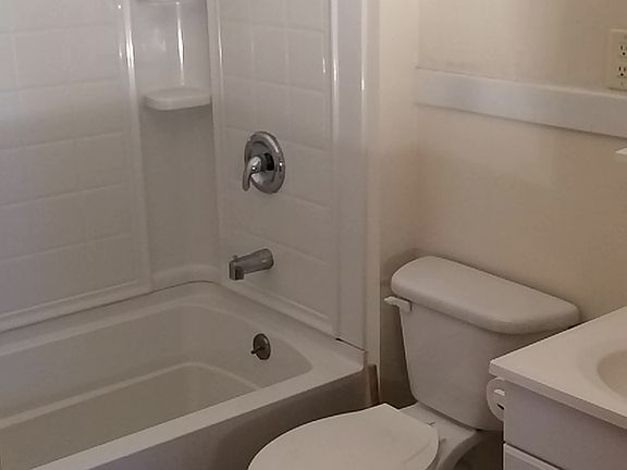 4th image of 203 Rigi Ave Floor 2