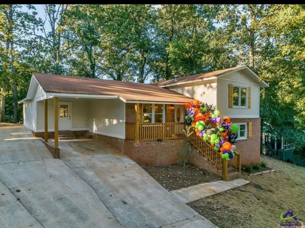 109 Woodsdale Dr, Warner Robins, GA 31088