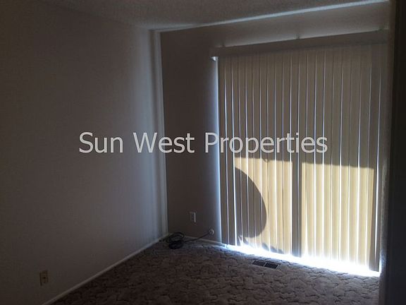5th image of 320 N Court Ave APT 2