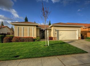 4336 Newland Heights Dr, Rocklin, CA 95765