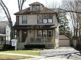 322 Brainerd Ave, Libertyville, IL