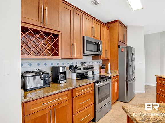 5th image of 3806 Spinnaker Dr #202