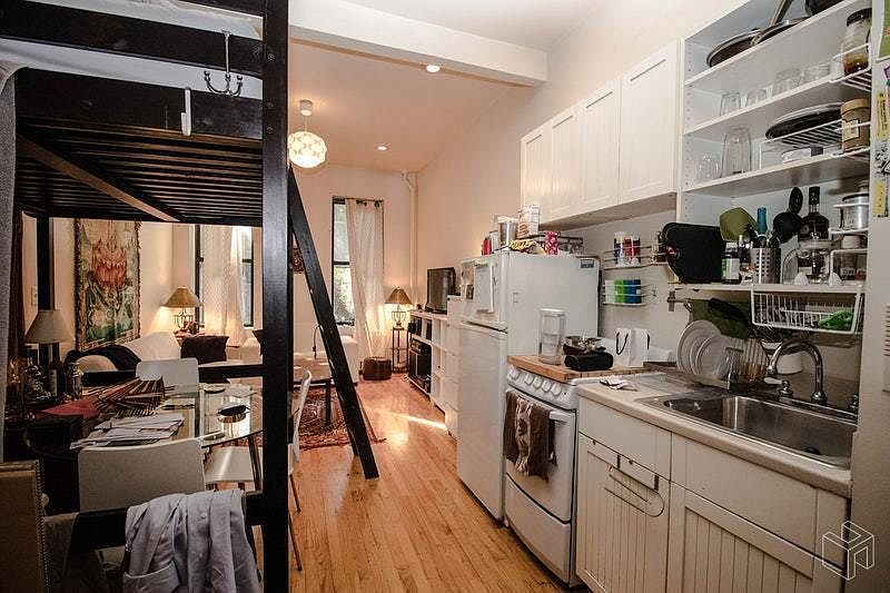 1st image of 436 W 49th St APT 1RE