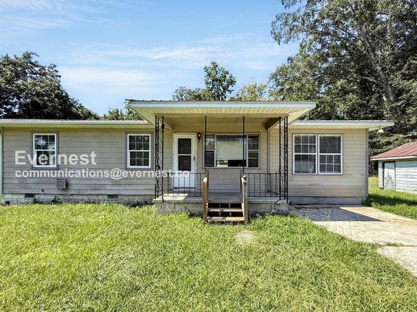 2907 Lakeside Dr