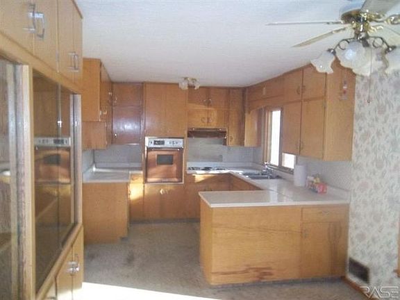 2nd image of 208 S Elizabeth Ave