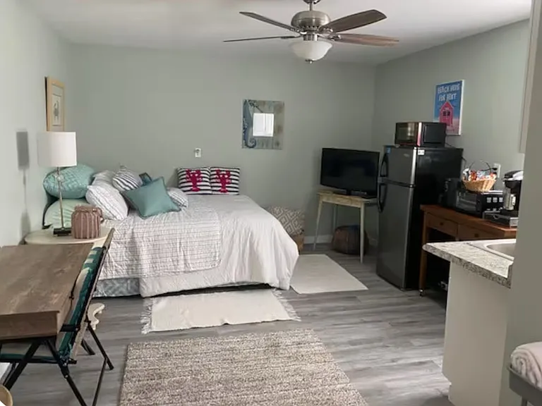 910 Rudolph Rd #3 — Photo 24