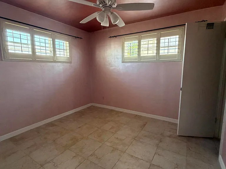8619 N 30th Dr — Photo 11