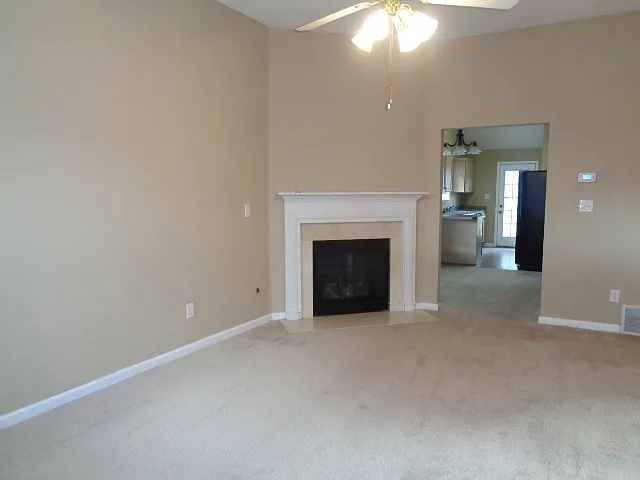 7072 Parkbrook Ln — Photo 5