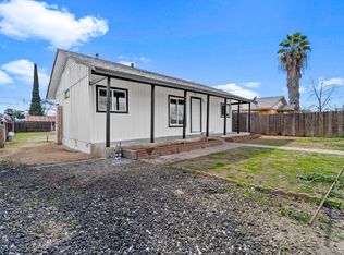23035 Lawson Ave, Strathmore, CA 93267