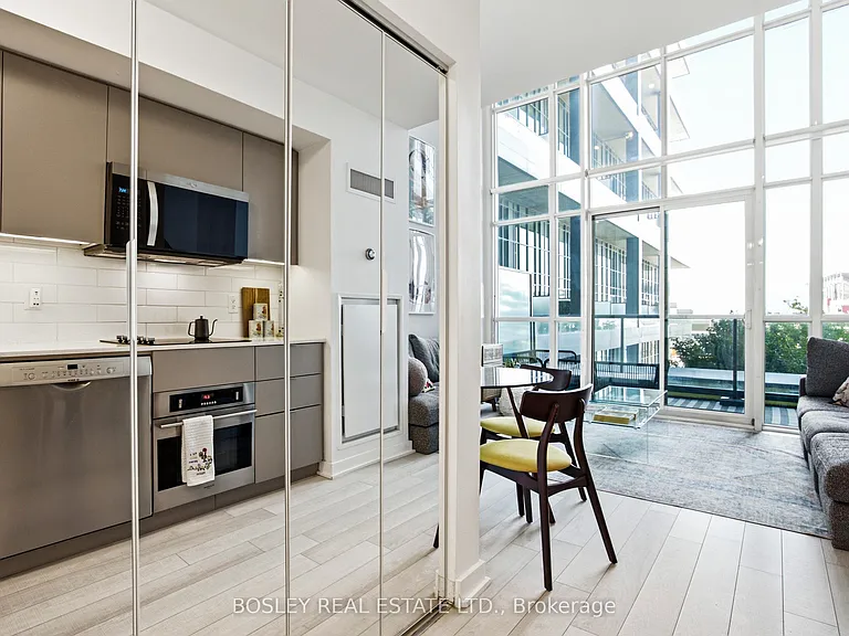 5 Hanna Ave #302 — Photo 12
