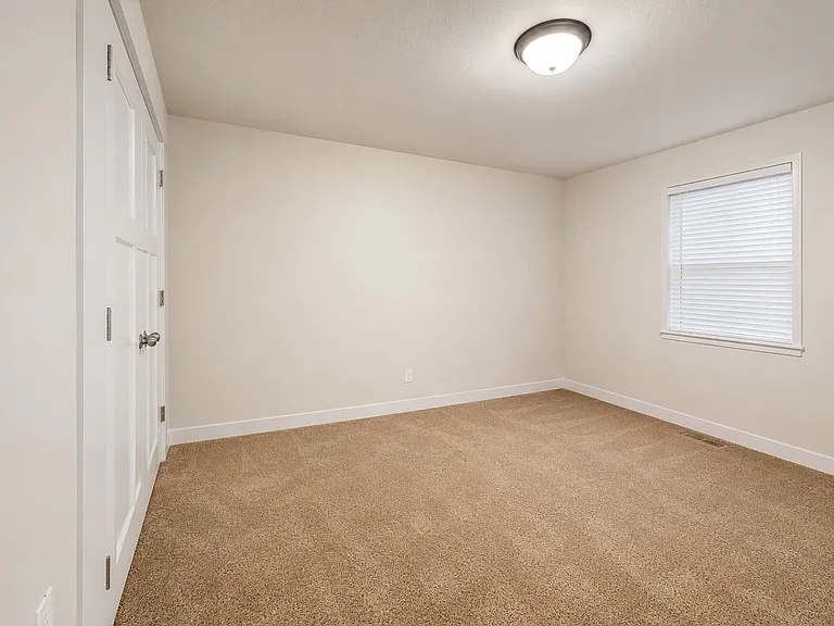 221 W Whitewater Dr — Photo 11