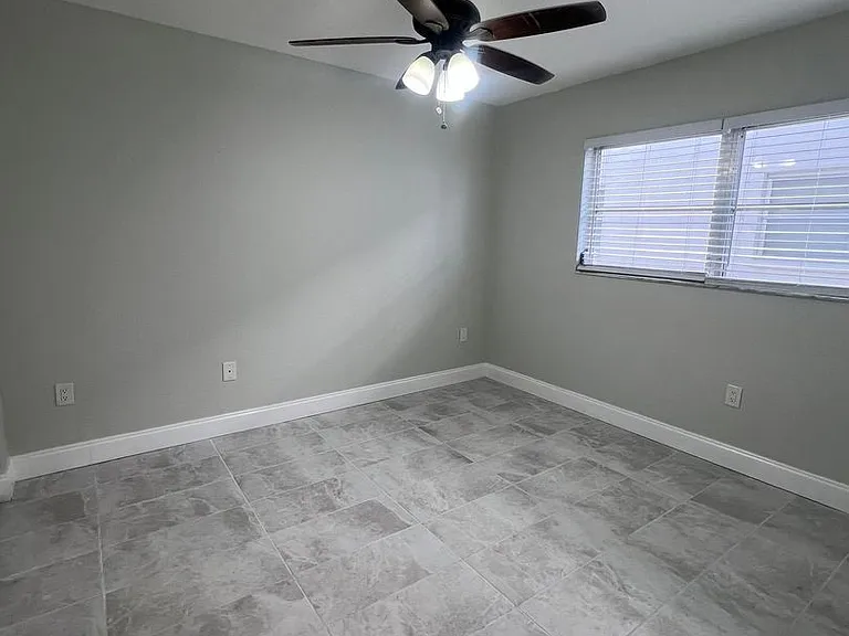 Citadel Apartments of Sarasota — Photo 25