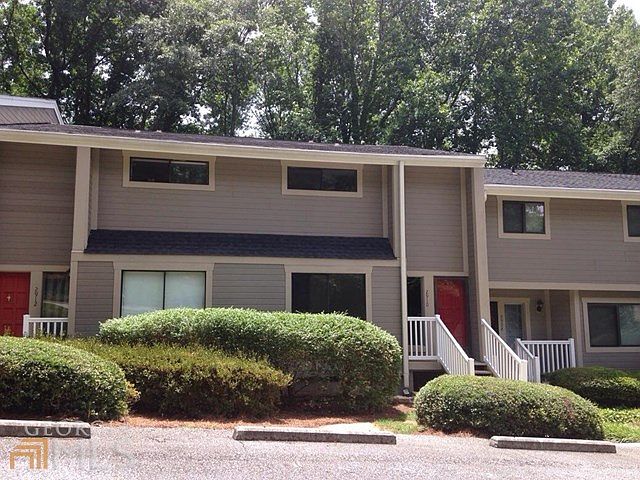 1st image of 2910 Torreya Way SE