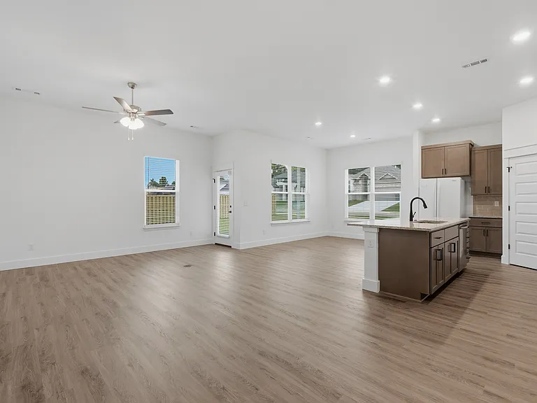5127 Vista Ave — Photo 9