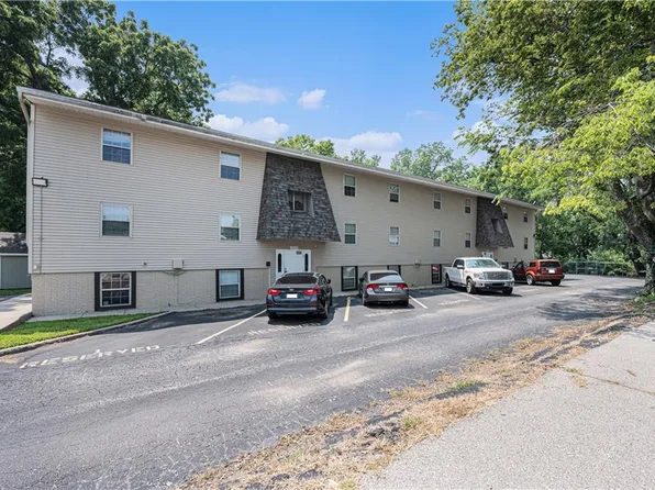 2310-2312 S Forest Ave, Independence, MO 64052
