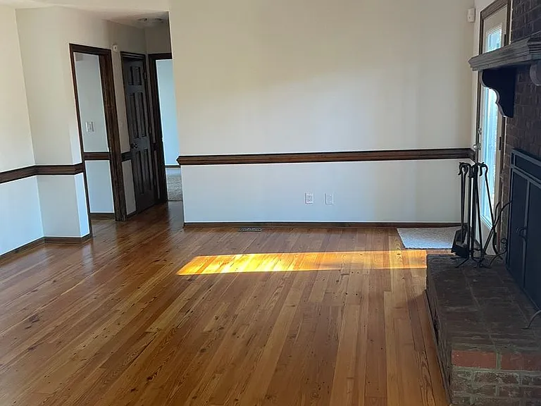 609 Georgetown Cir — Photo 35
