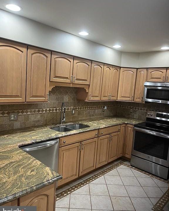 6 Woodview Ct, Horsham, PA 19044 Zillow