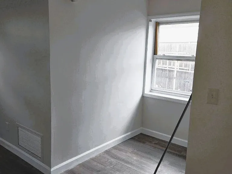 83 W Hills Rd #1 — Photo 6