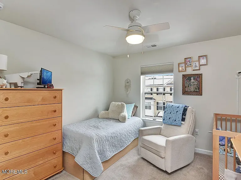 1901 Evans Ln — Photo 23