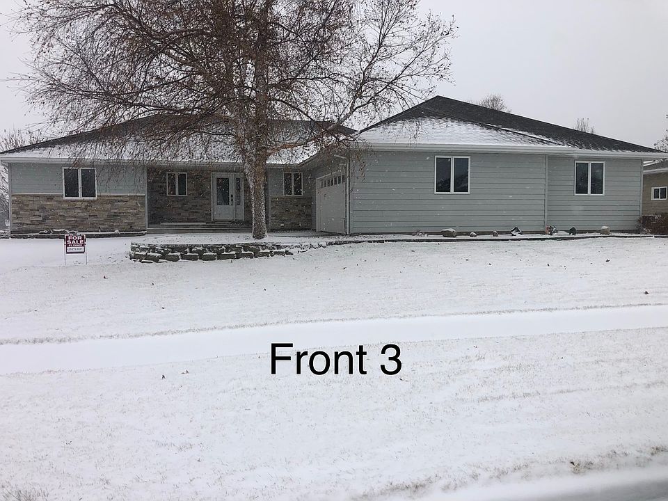 1st image of 1129 Twin Oaks Dr