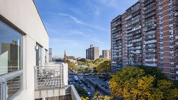 Rented by Cyberapts Management | media 33