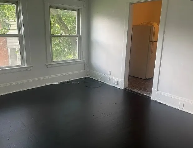 2 bed, $900 — Photo 2
