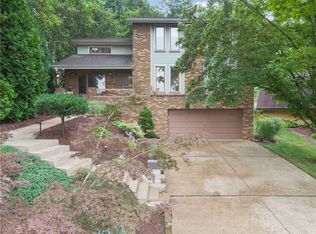 2807 Tischler Rd, Bethel Park, PA 15102