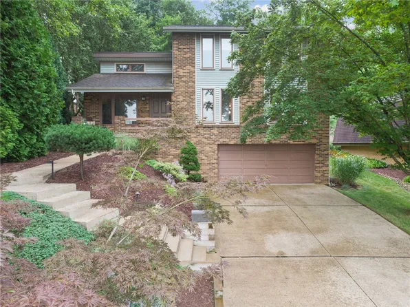 2807 Tischler Rd, Bethel Park, PA 15102