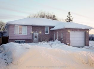 15 Birch St, Quinte West, ON K8V1Y8